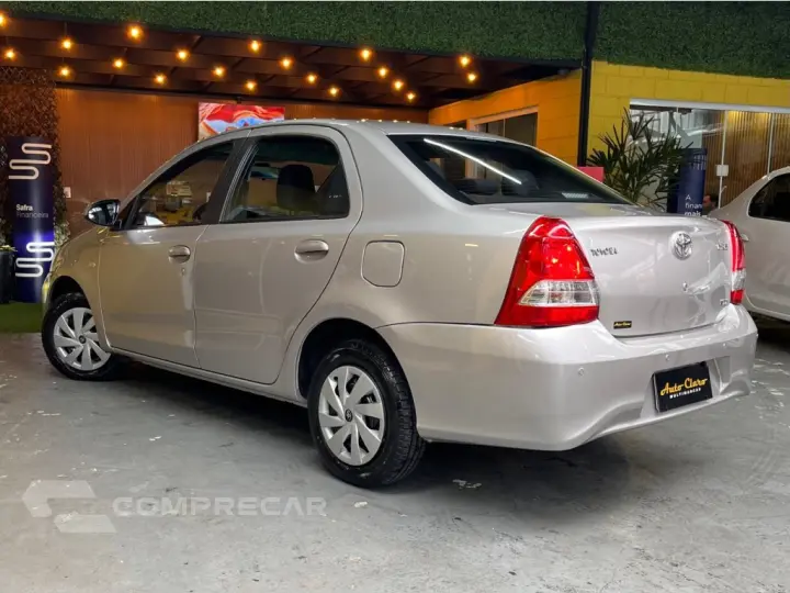 ETIOS 1.5 X SEDAN 16V FLEX 4P AUTOMÁTICO