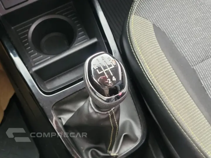 Kwid KWID OUTSIDER 1.0 Flex 12V 5p Mec.