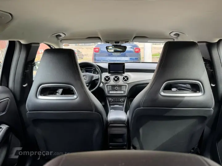 GLA 200 Advance 1.6/1.6 TB 16V Flex Aut.