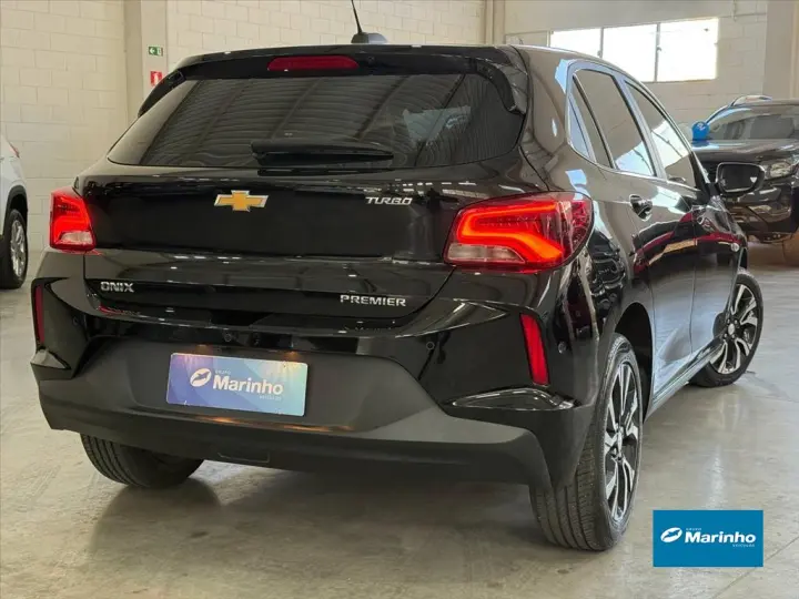 ONIX 1.0 TURBO FLEX PREMIER AUTOMÁTICO