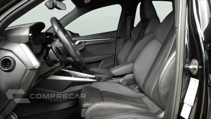 A3 2.0 40 TFSI MHEV SEDAN PERFORMANCE BLACK S-TRO