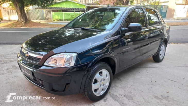 CORSA 1.4 MPFI Premium Sedan 8V