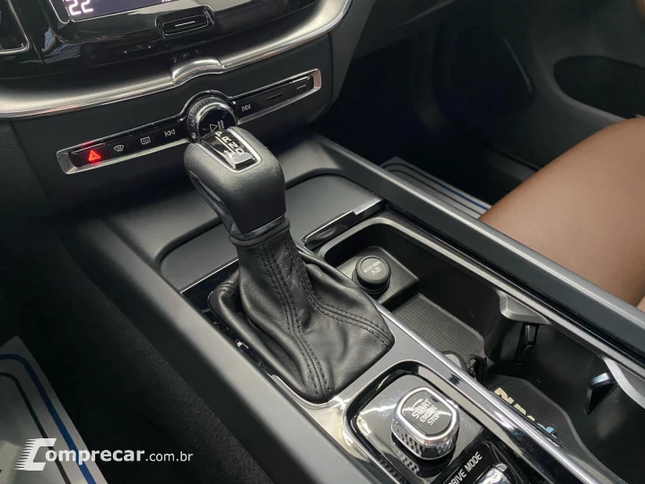 XC 60 T-5 MOMENTUM 2.0 254cv AWD 5p
