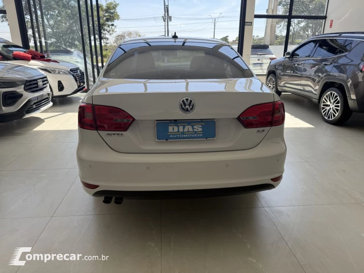 Jetta 2.0 4P CONFORTLINE TIPTRONIC AUTOMÁTICO