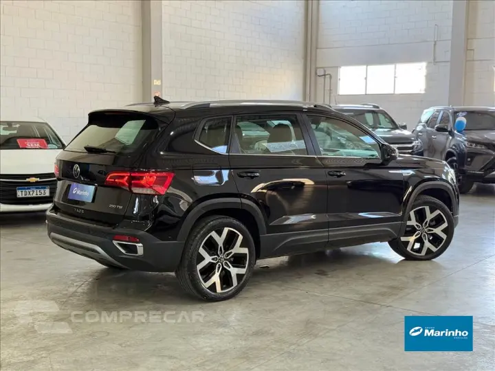 TAOS 1.4 250 TSI TOTAL FLEX HIGHLINE AUTOMÁTICO