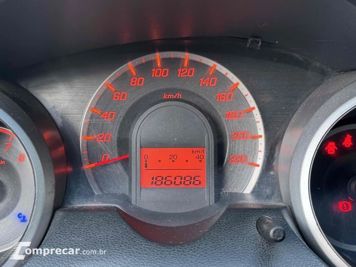 FIT 1.4 LX 16V