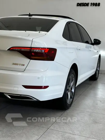 Jetta 1.4 4P 250 TSI R-LINE AUTOMÁTICO
