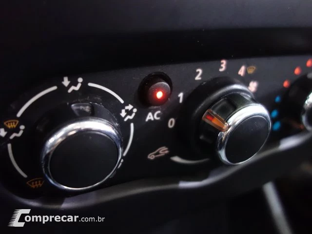 SANDERO - 1.6 EXPRESSION 8V 4P MANUAL