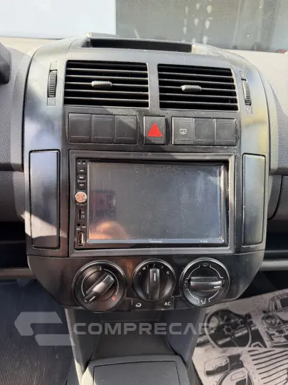 POLO SEDAN 1.6 MI 8V