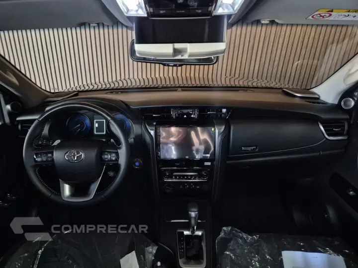 HILUX SW4 2.8 D-4d Turbo SRX Platinum 7L 4X4