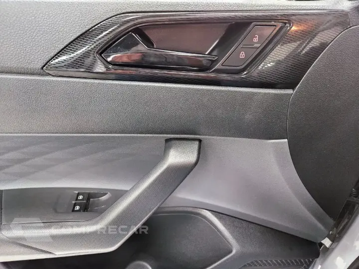 Polo Track 1.0 Flex 12V 5p