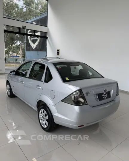 FIESTA 1.6 MPI Class Sedan 8V