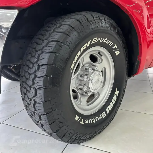 F-250 4.2 XLT 4X2 CS V6