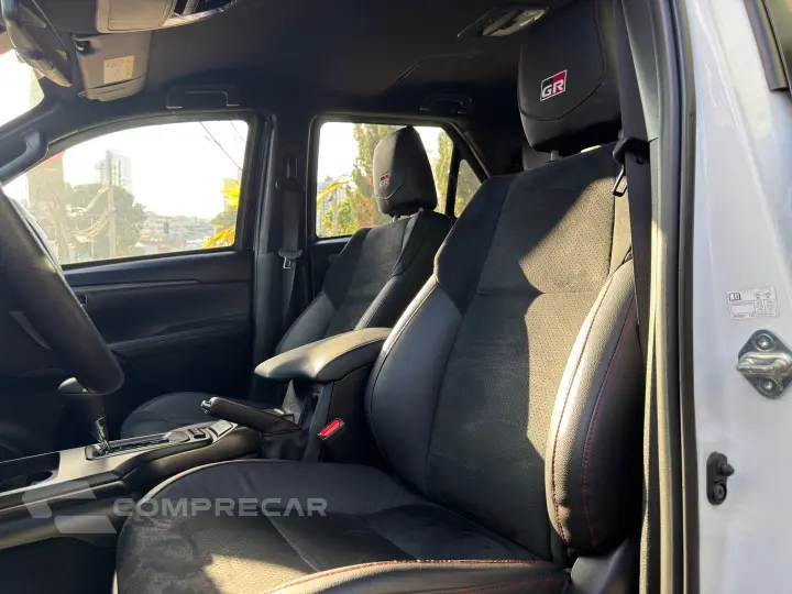 Hilux Sw4 2.8 D-4D Turbo Diesel Gr-S 7L 4X4 Automático