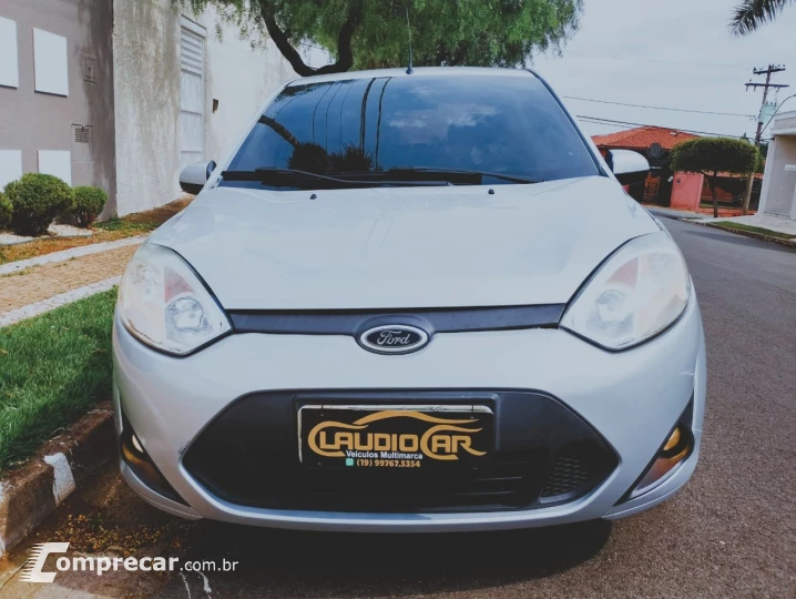 FIESTA 1.6 MPI Class Sedan 8V