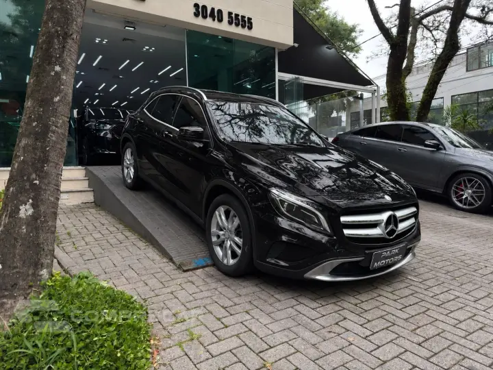 GLA 200 1.6 CGI Enduro 16V Turbo