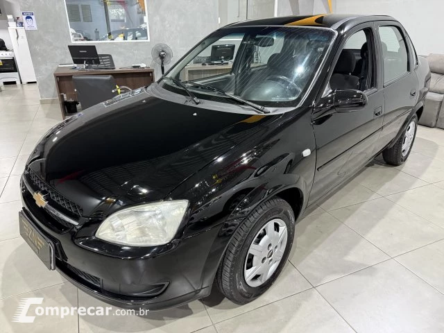 CLASSIC - 1.0 MPFI LS 8V 4P MANUAL