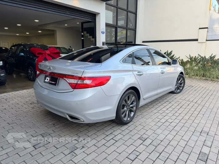 AZERA 3.0 MPFI GLS V6 24V