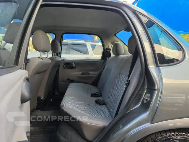 CLASSIC - 1.0 MPFI VHCE 8V 4P MANUAL