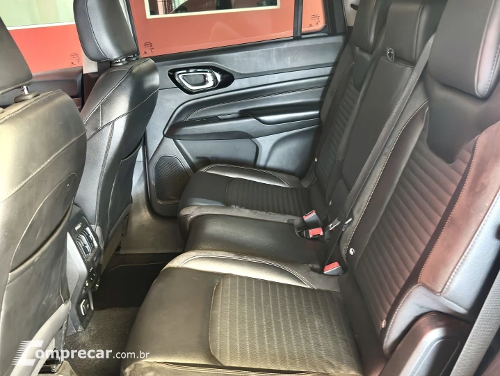 COMMANDER 1.3 T270 TURBO FLEX LIMITED AT6