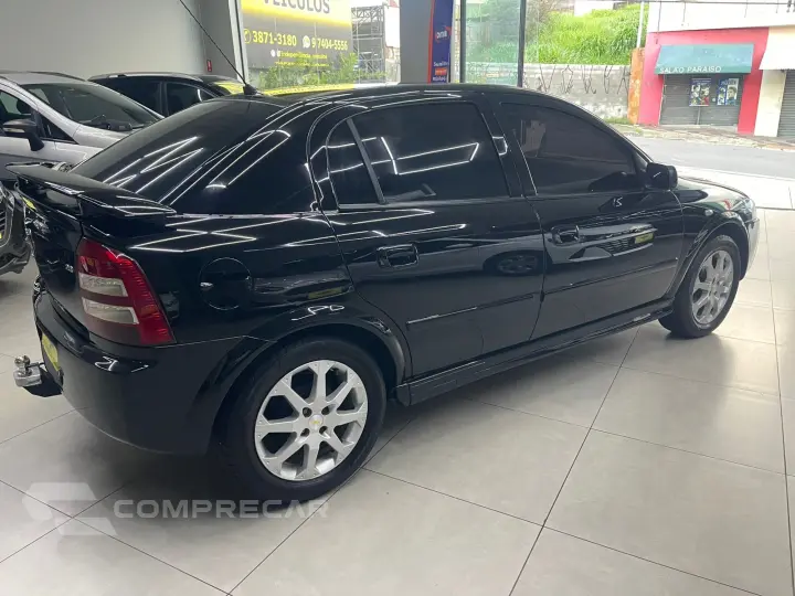 ASTRA 2.0 MPFI Advantage 8V