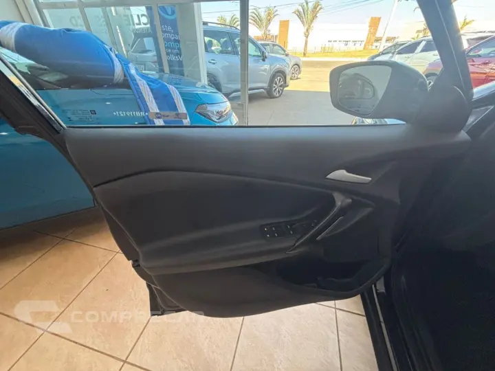 Tracker 1.0 4P FLEX TURBO LTZ AUTOMÁTICO