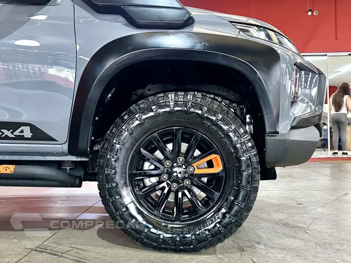 L200 TRITON 2.4 16V TURBO DIESEL SPORT SAVANA SERTÔES CD 4P