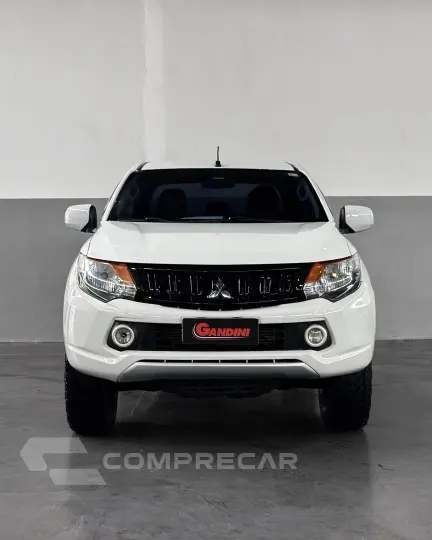 L200 TRITON 2.4 16V Turbo Sport GLX CD 4X4