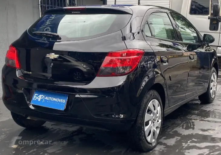 Onix Hatch 1.4 4P FLEX LT