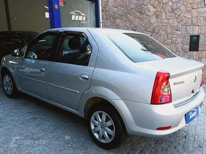 Logan 1.6 Expression 8V Flex 4P Manual