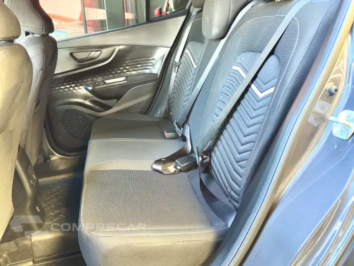 FASTBACK 1.0 TURBO 200 FLEX AUTOMÁTICO