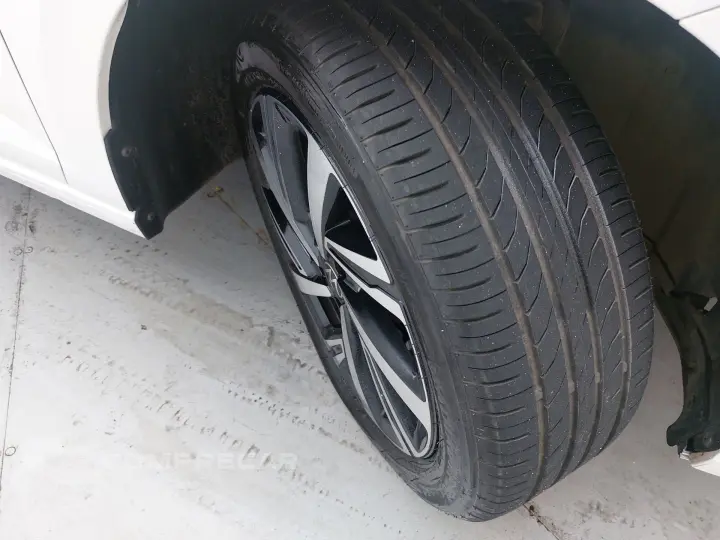 VIRTUS 1.0 200 TSI HIGHLINE AUTOMÁTICO