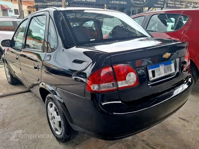 CLASSIC - 1.0 MPFI LS 8V 4P MANUAL