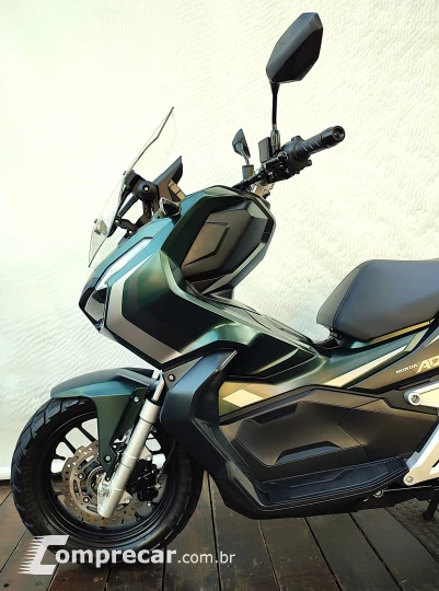 HONDA ADV 150