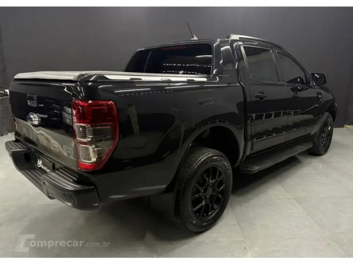 RANGER 2.2 BLACK 4X2 CD 16V DIESEL 4P AUTOMÁTICO
