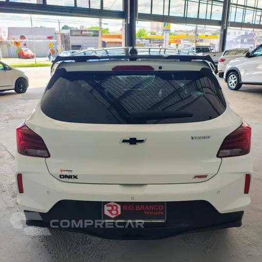 ONIX HATCH RS 1.0 TB 12V FLEX 5P AUT.