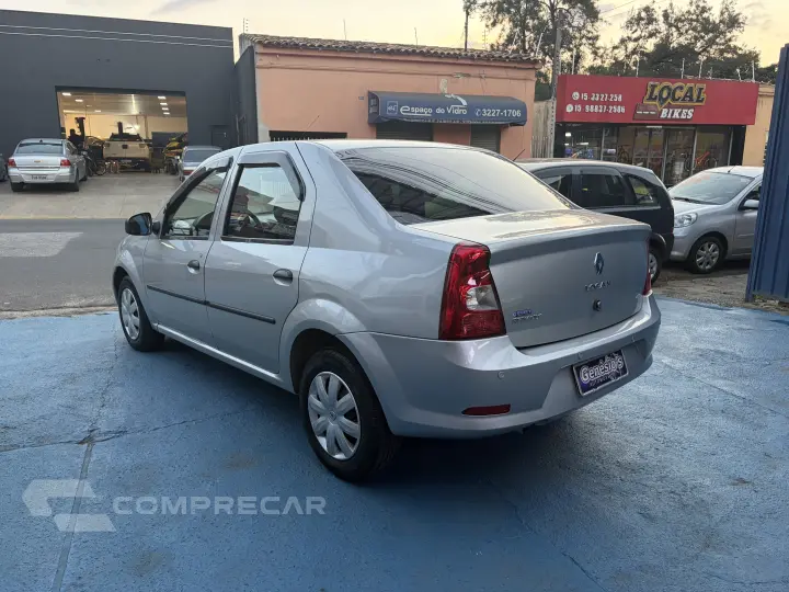 LOGAN 1.0 Authentique 16V