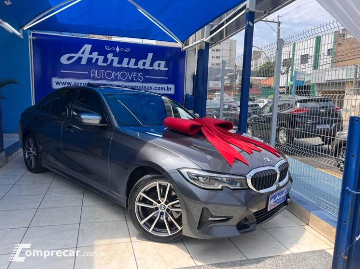 320i