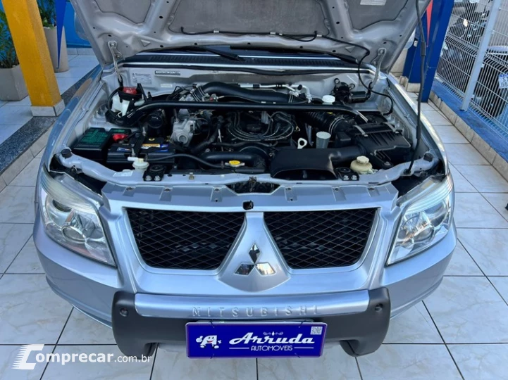 PAJERO TR4