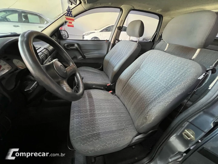 CORSA 1.0 MPFI Classic Sedan 8V