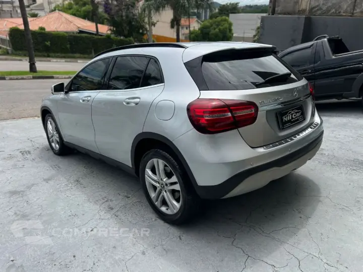 GLA 200 Style 1.6 TB 16V/Flex Aut.