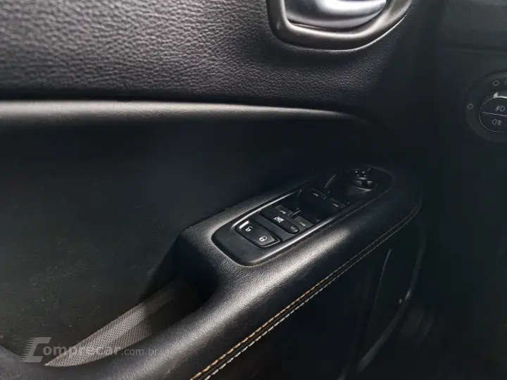 COMPASS 2.0 16V FLEX LONGITUDE AUTOMÁTICO