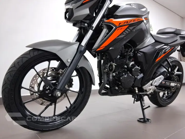 YAMAHA FZ25 FAZER ABS