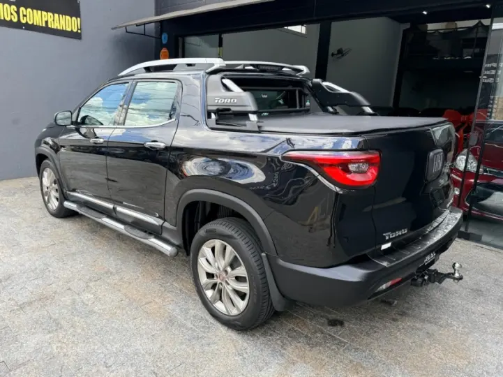 TORO 2.0 16V Turbo Ranch 4WD AT9