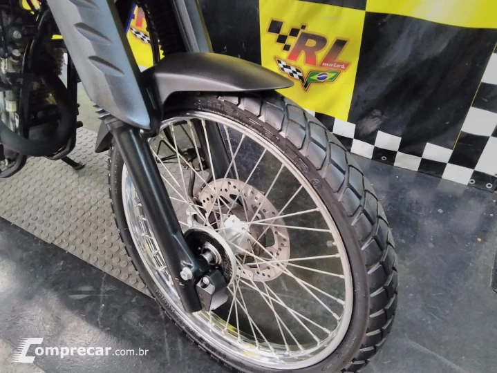 XTZ 250 Lander