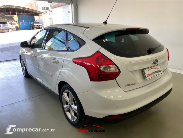 FOCUS 1.6 SE 16V FLEX 4P POWERSHIFT