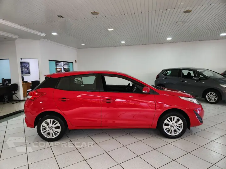 Yaris Hatch 1.3 16V 4P FLEX XL PLUS TECH MULTIDRIVE AUTOMÁTI