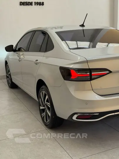 Virtus 1.0 4P 200 TSI FLEX HIGHLINE AUTOMÁTICO