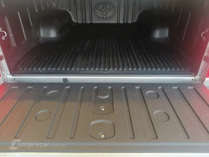 HILUX 2.8 D-4D TURBO CD SRX 4X4 AUTOMÁTICO