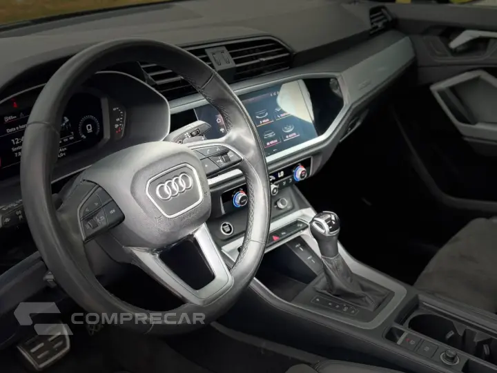 Q3 1.4 35 TFSI Black S Tronic